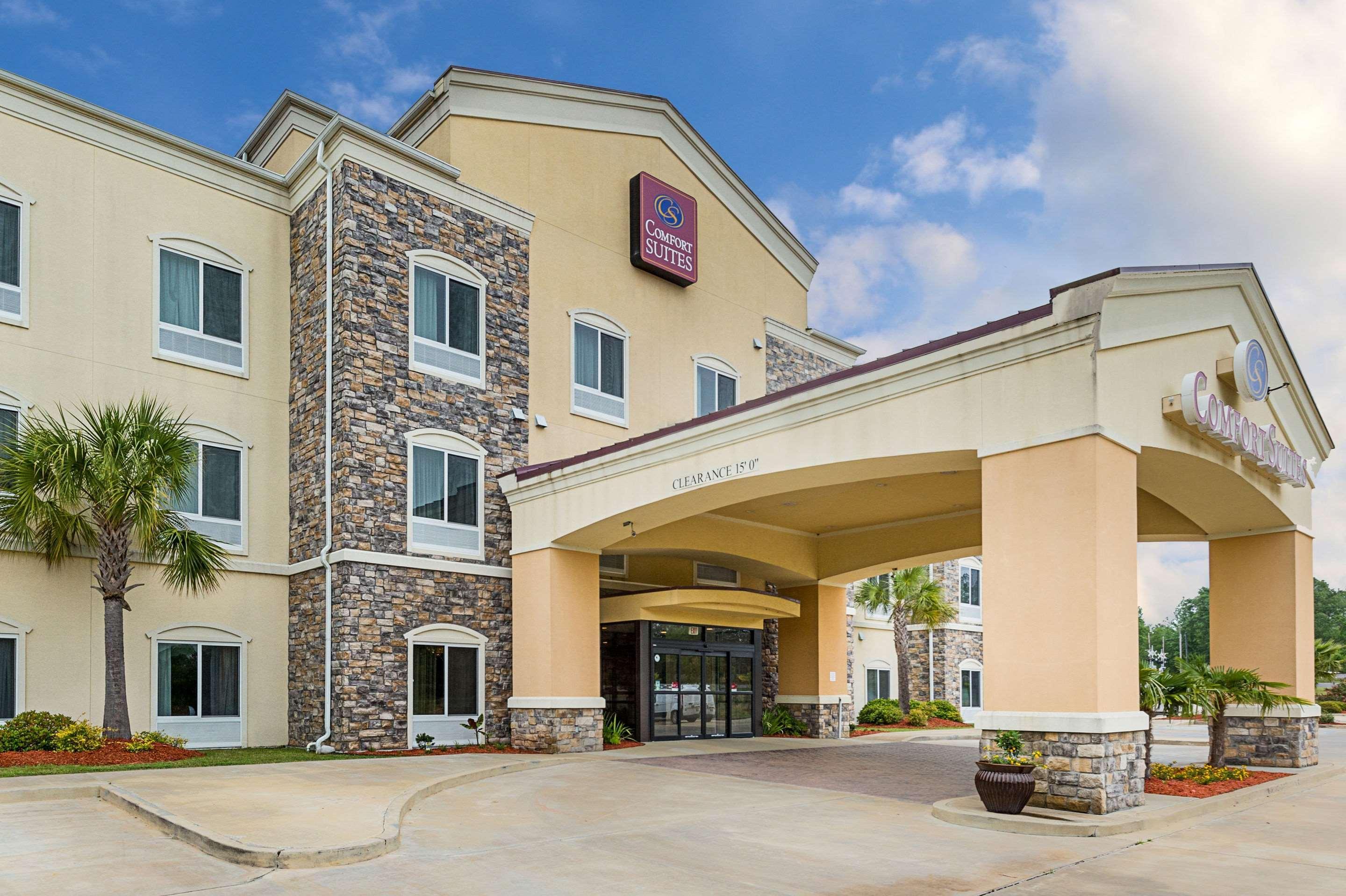 Comfort Suites Leesville Exterior photo